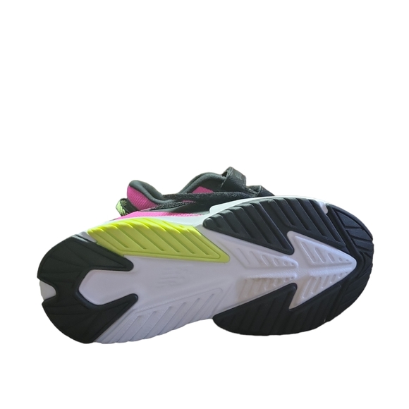 New balance girls shoes - Picture 4 of 4